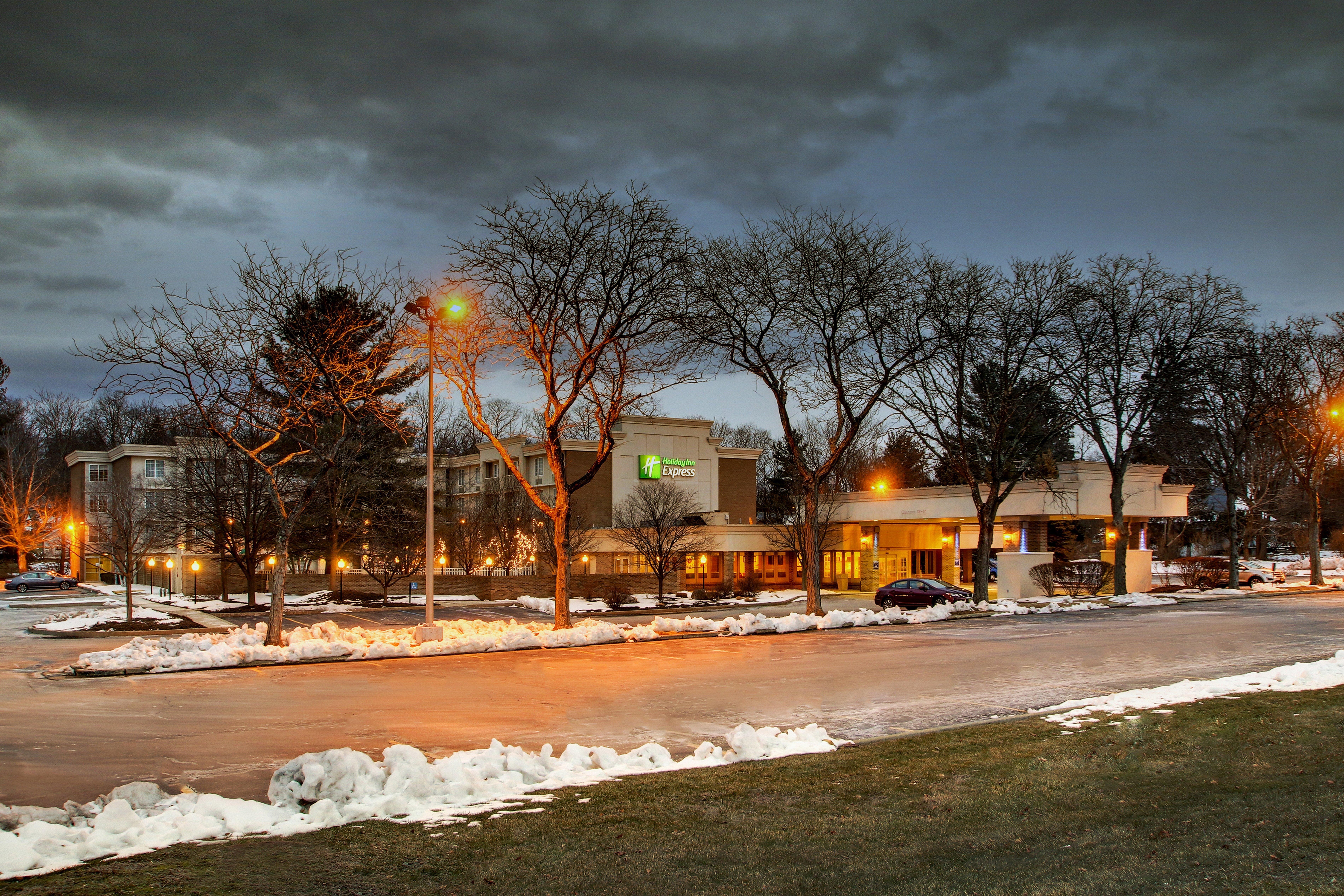 Holiday Inn Express Poughkeepsie By Ihg Экстерьер фото