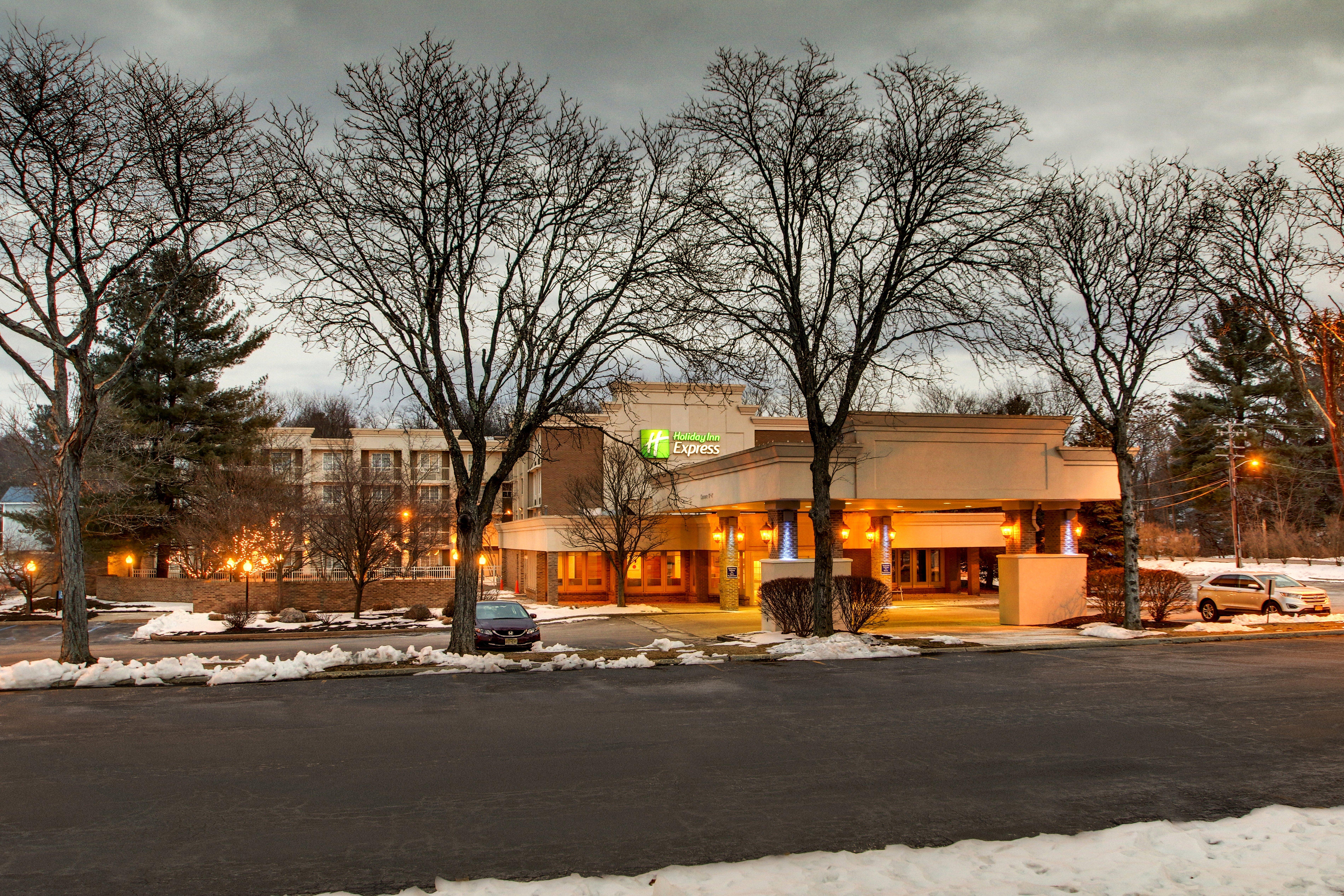 Holiday Inn Express Poughkeepsie By Ihg Экстерьер фото