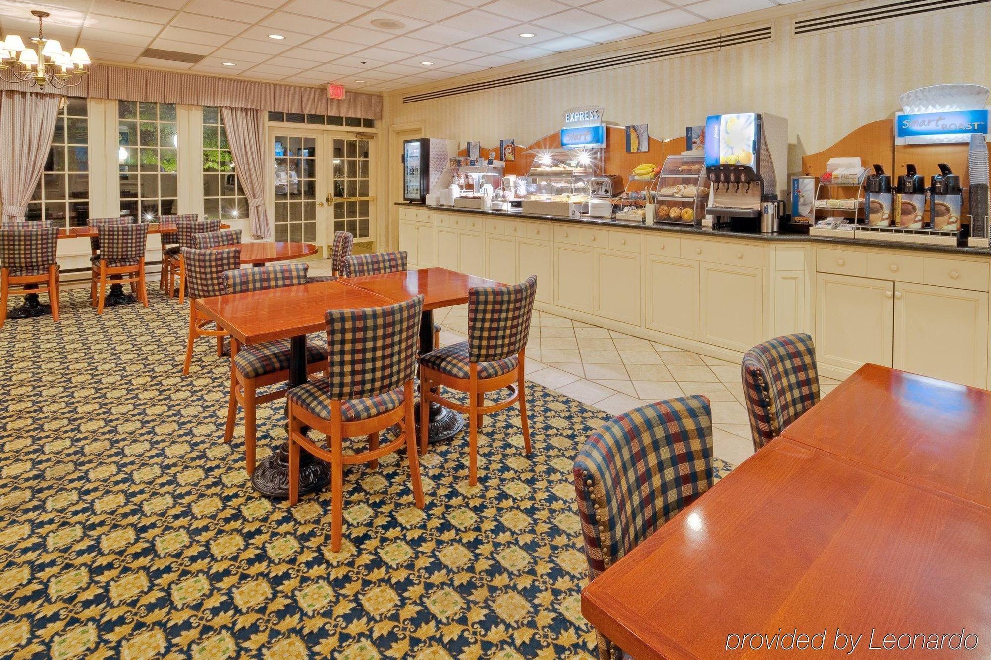 Holiday Inn Express Poughkeepsie By Ihg Экстерьер фото