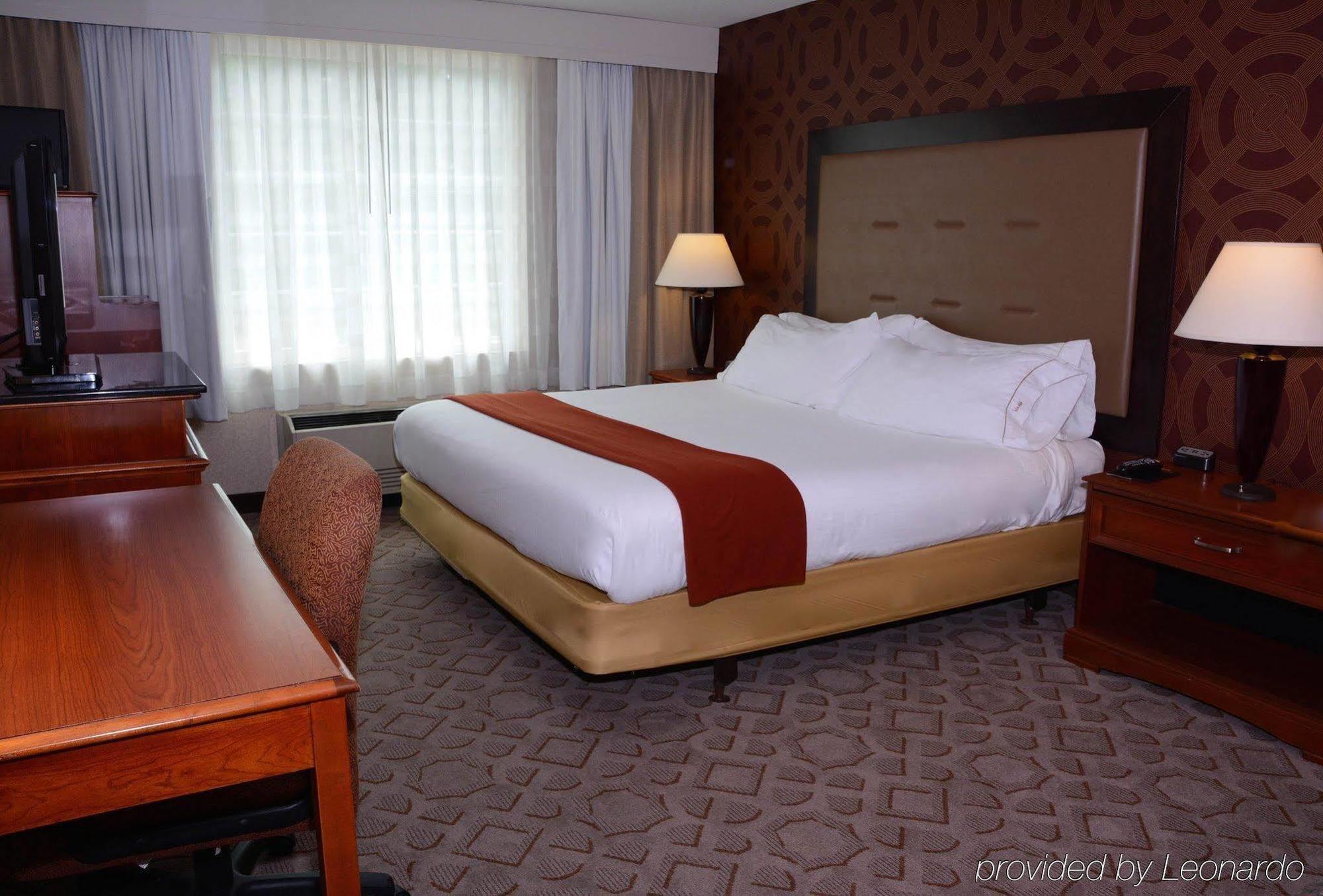 Holiday Inn Express Poughkeepsie By Ihg Экстерьер фото