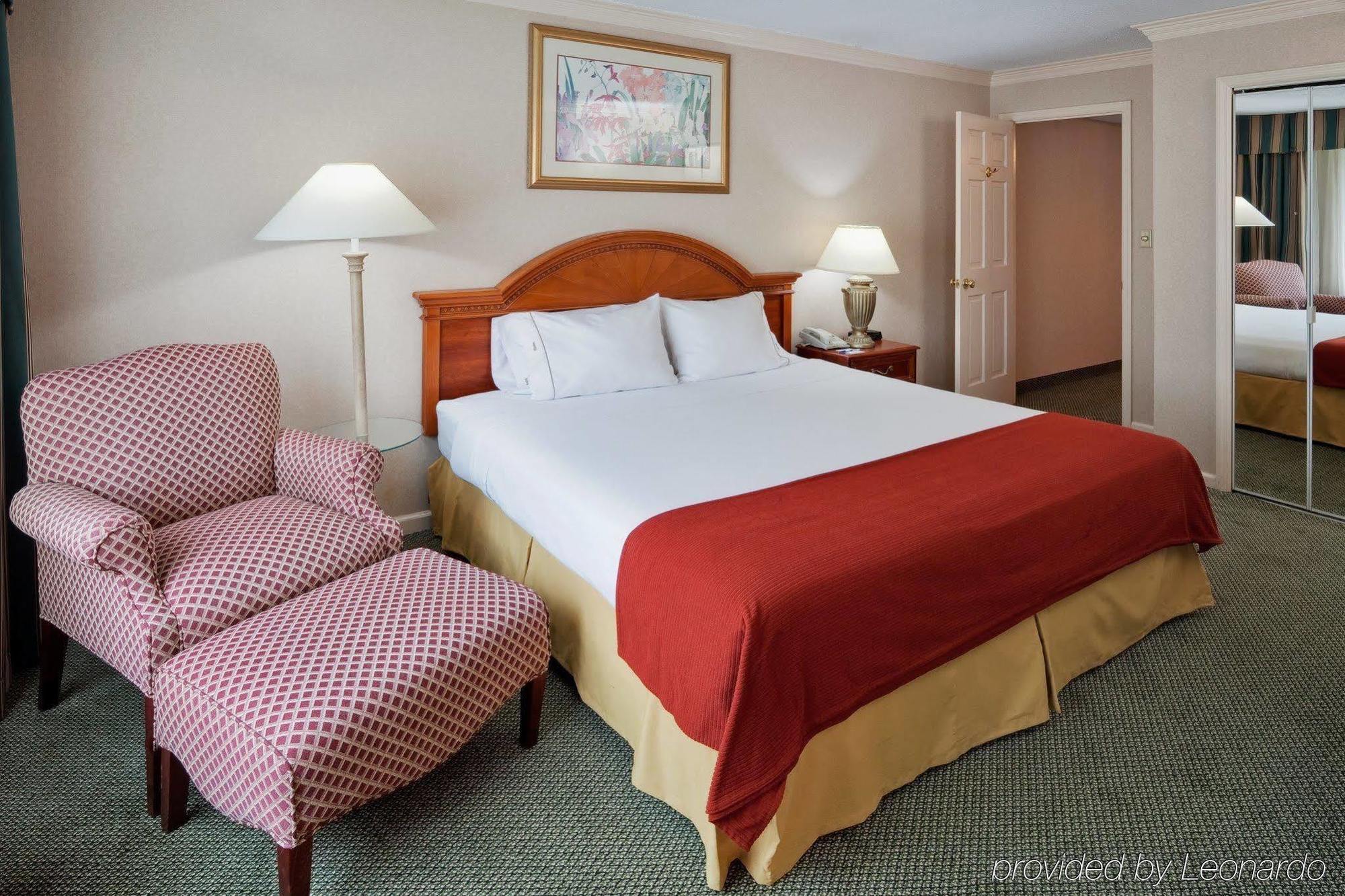 Holiday Inn Express Poughkeepsie By Ihg Экстерьер фото